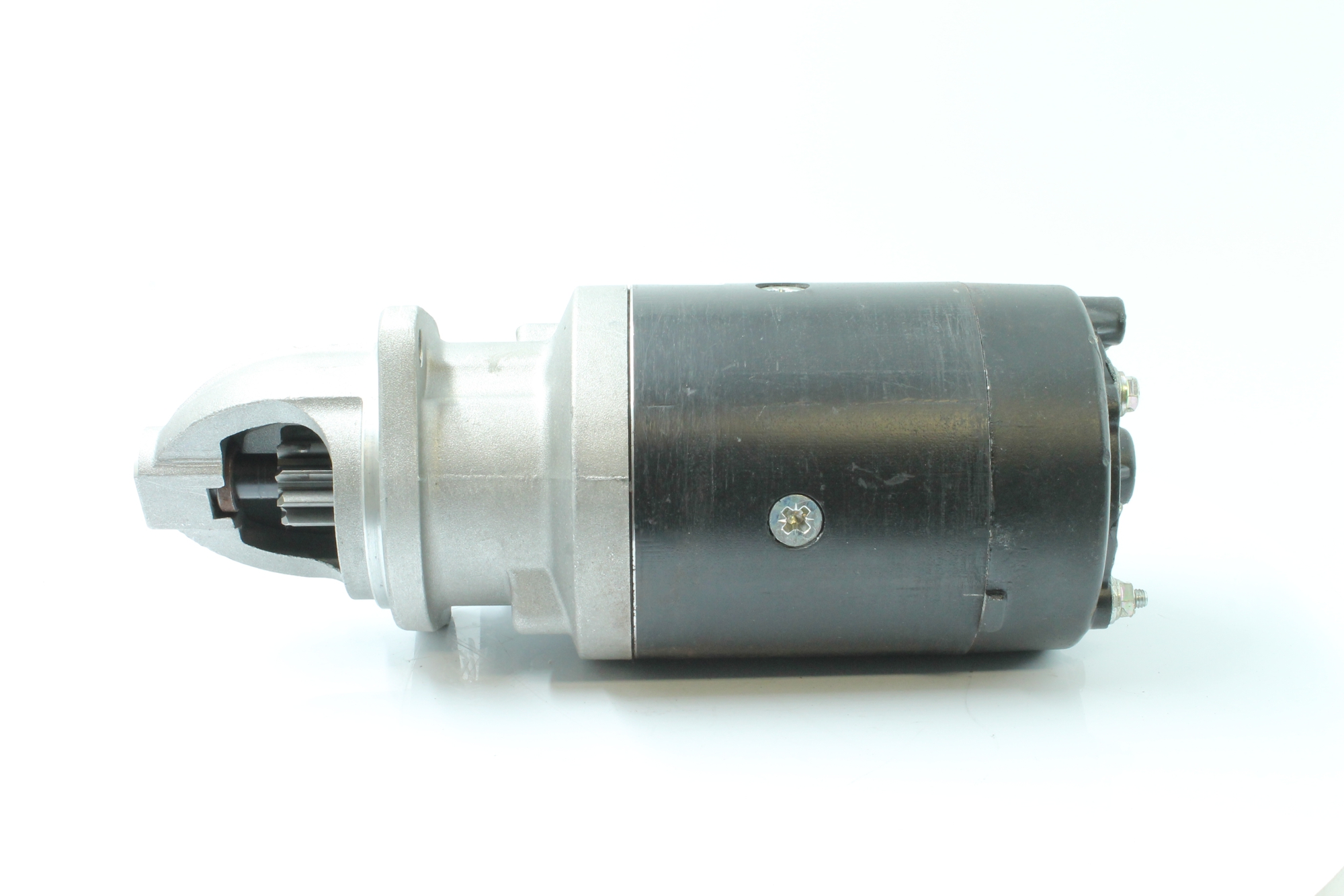 Kupite poceni originalno Zaganjalnik 8213654, primerljivo z RE551444 OEM številke, prek spleta