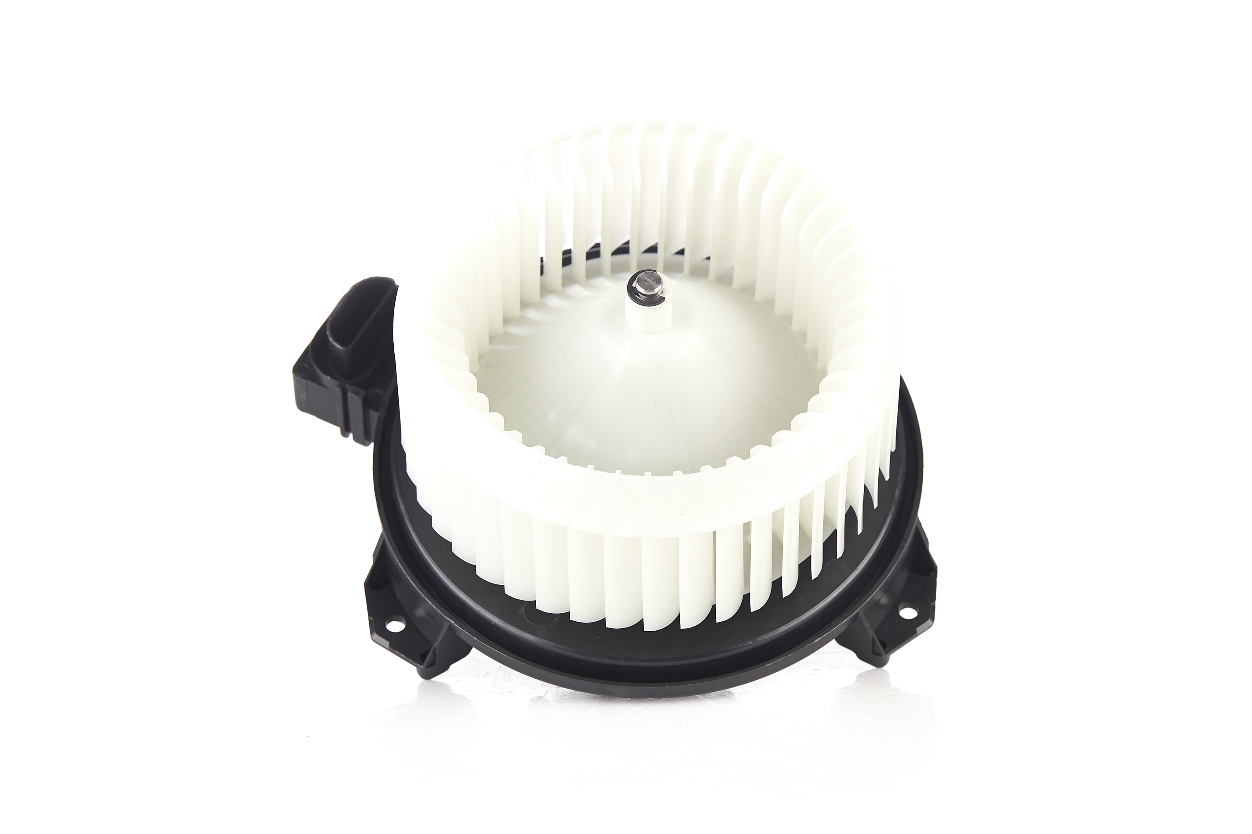 Motor ventilator / piese SUZUKI de calitate originală 71743151, 7415063J00, 71743150 de la NISSENS