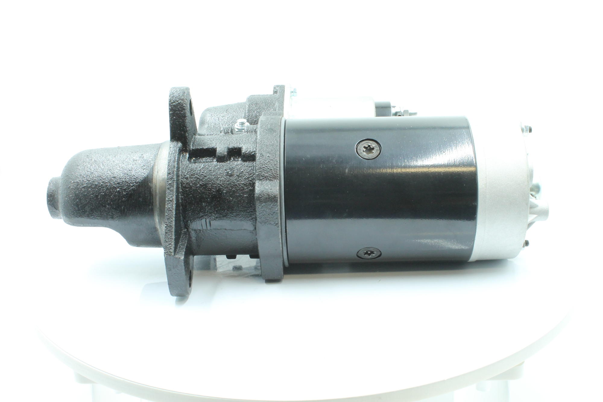 Įsigykite nebrangią originalią Starteris 88213261. sulyginama su A0041519401 OEM numeriais internetu