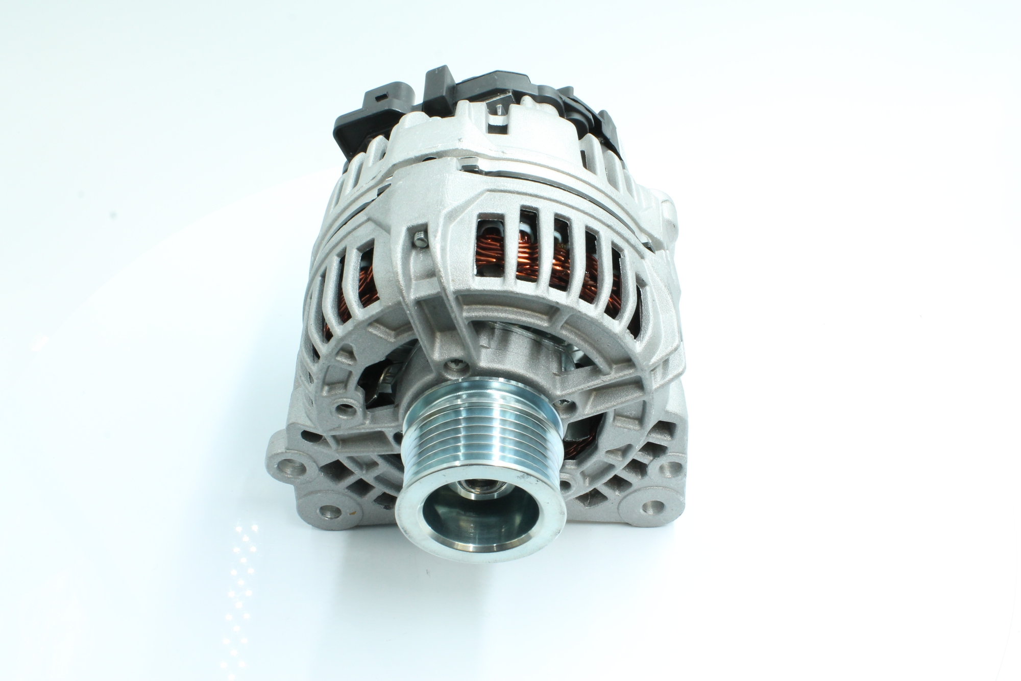 Kupte si levné originální Alternátor 89212113 porovnatelné s 037903025S OEM čísly online