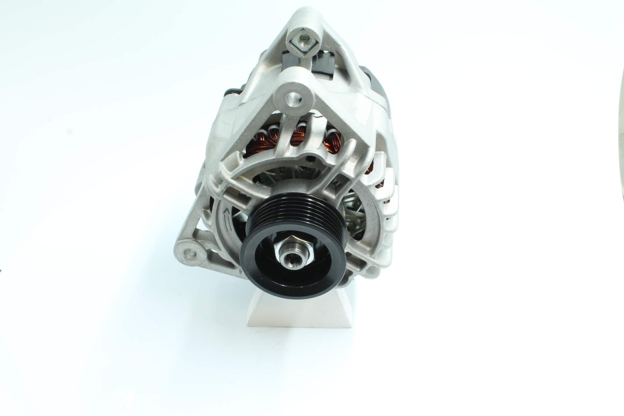 Compre online originais a baixo custo Alternador 89212498 comparáveis com os números OEM YS6110300CC