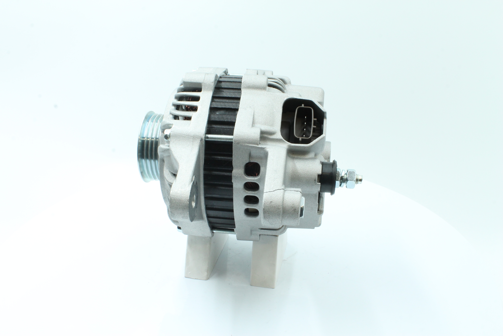 Köp billiga original Generator 89212638 jämförbara med A1321540001 OEM nummer på nätet