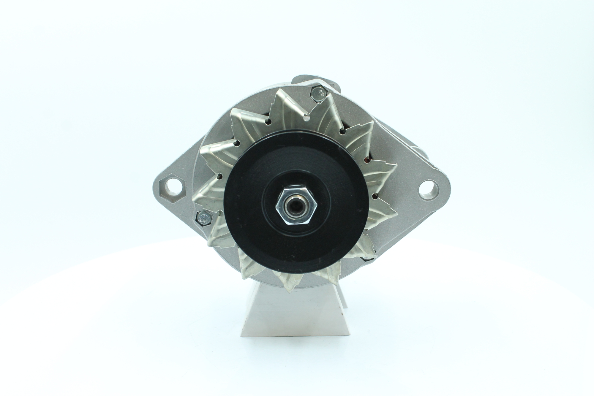 OEM Dynamo / Alternator IVECO 2.5 40-10 92 PK Diesel van PowerMax online aan geweldige prijzen