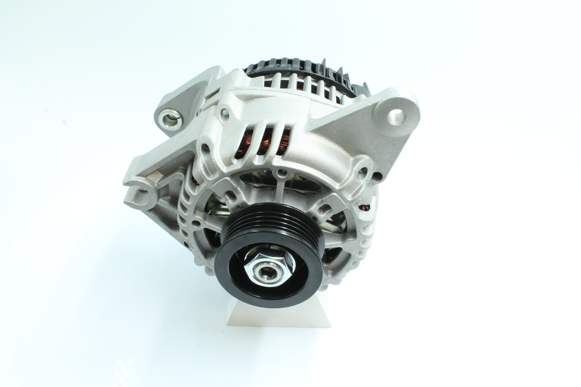 Kupuj online Alternator 89212890 oryginalne w niskiej cenie, kompatybilne z numerem OEM 5705L1