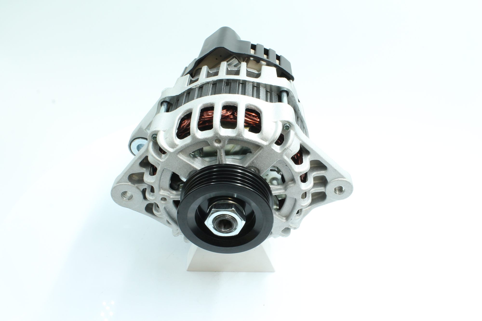 Cumpărați online Alternator 89212895 original/ă și la un preț mic, compatibil/ă cu nr. OEM 3730002550