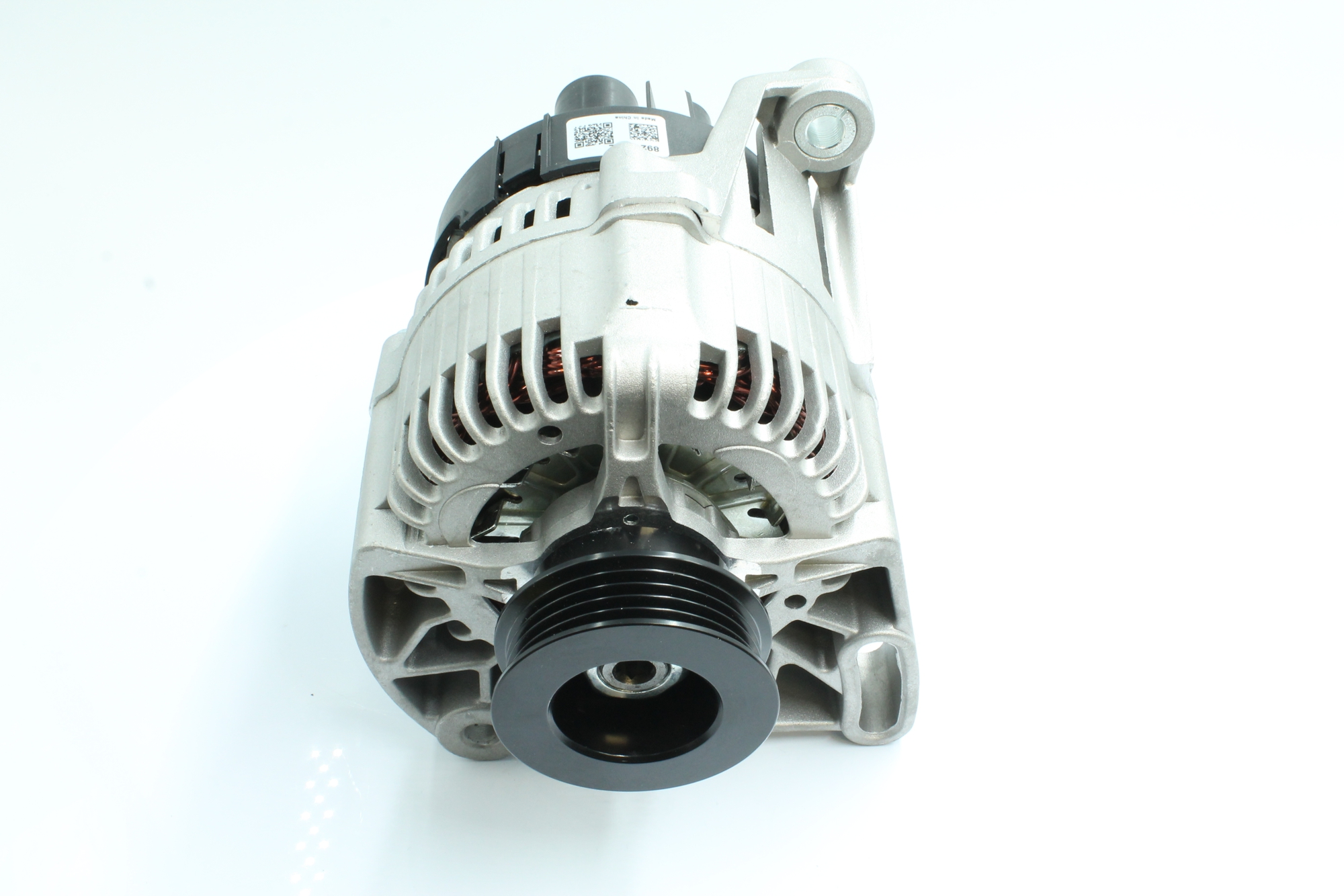 Kupite poceni originalno Alternator 89213102, primerljivo z 7779820 OEM številke, prek spleta