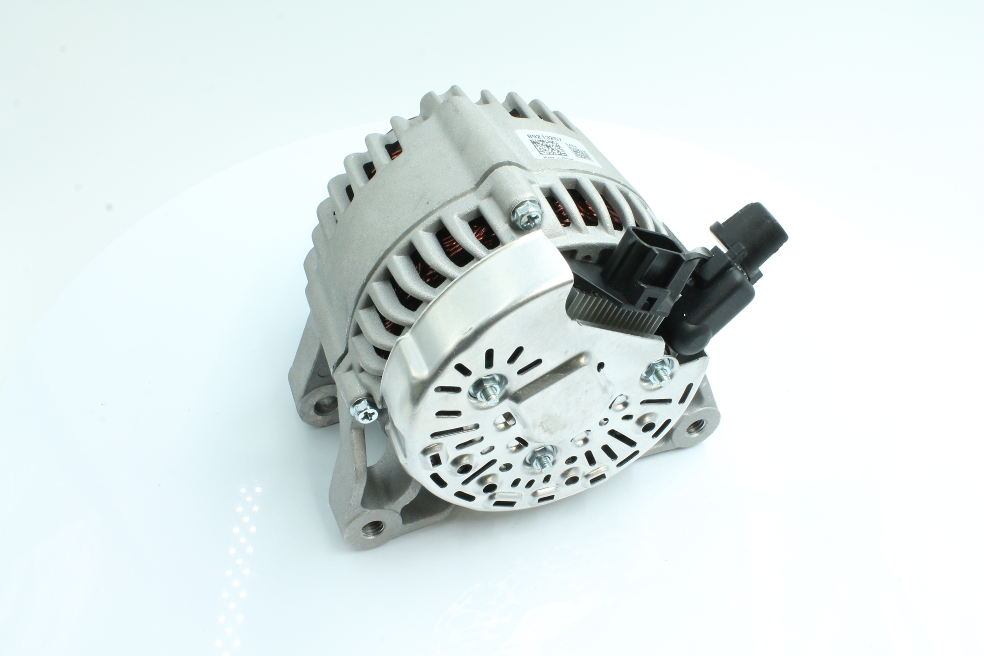 Kupuj online Alternator 89213257 oryginalne w niskiej cenie, kompatybilne z numerem OEM 2S6T10300AB