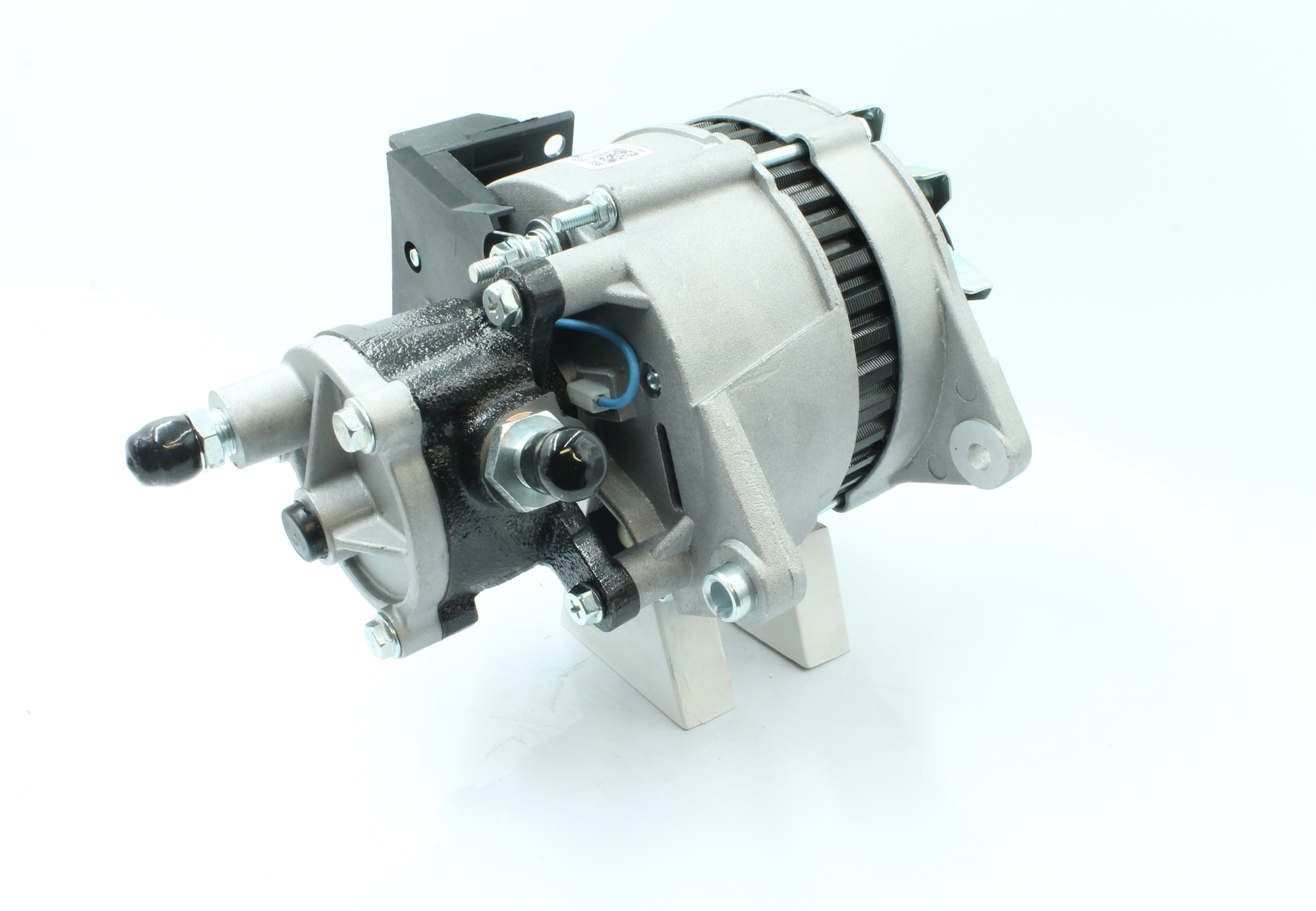 Compre Alternador 89213533 original asequible comparable con números OEM online 924F10K359AB