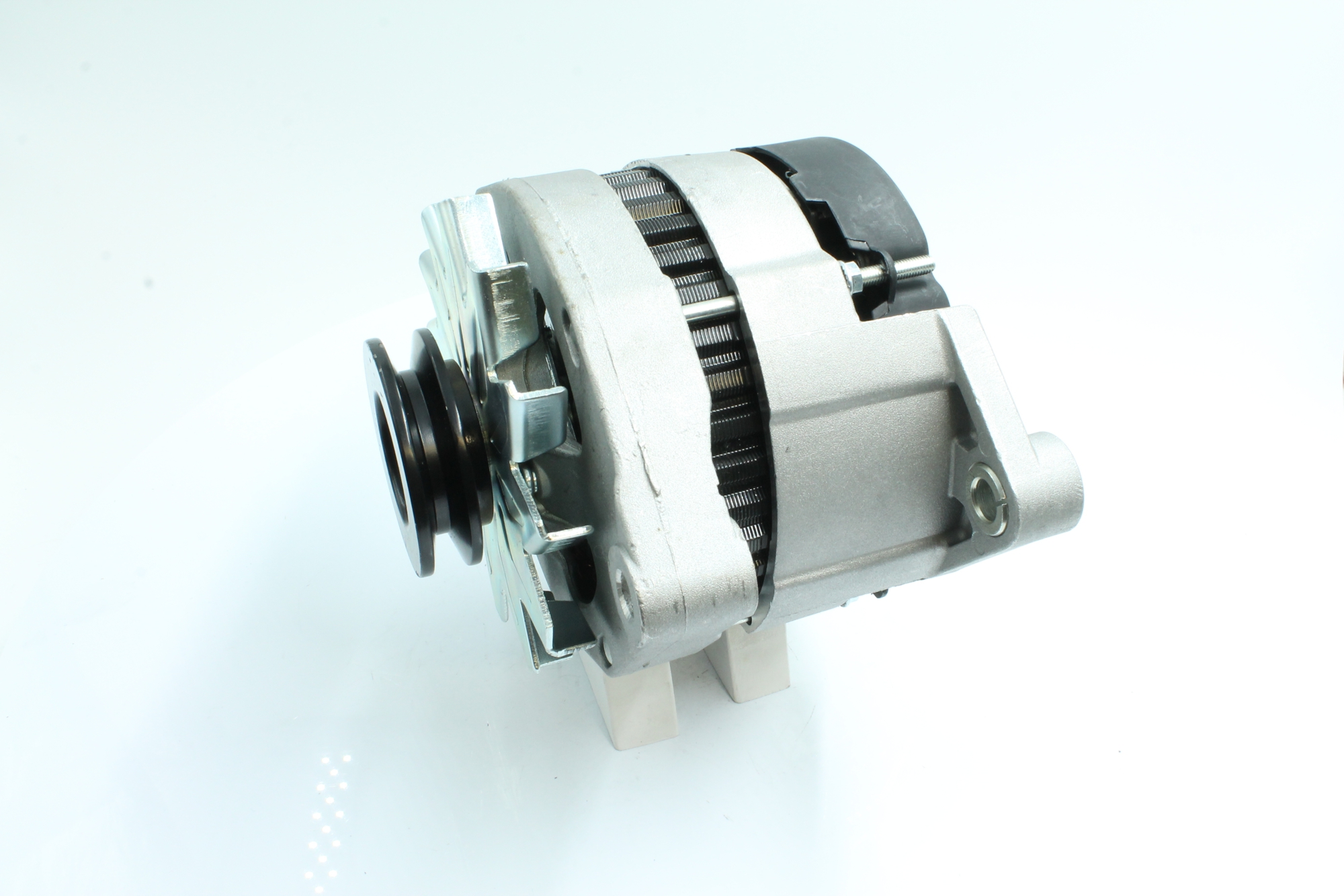 Köp billiga original Generator 89213593 jämförbara med 7700784890 OEM nummer på nätet