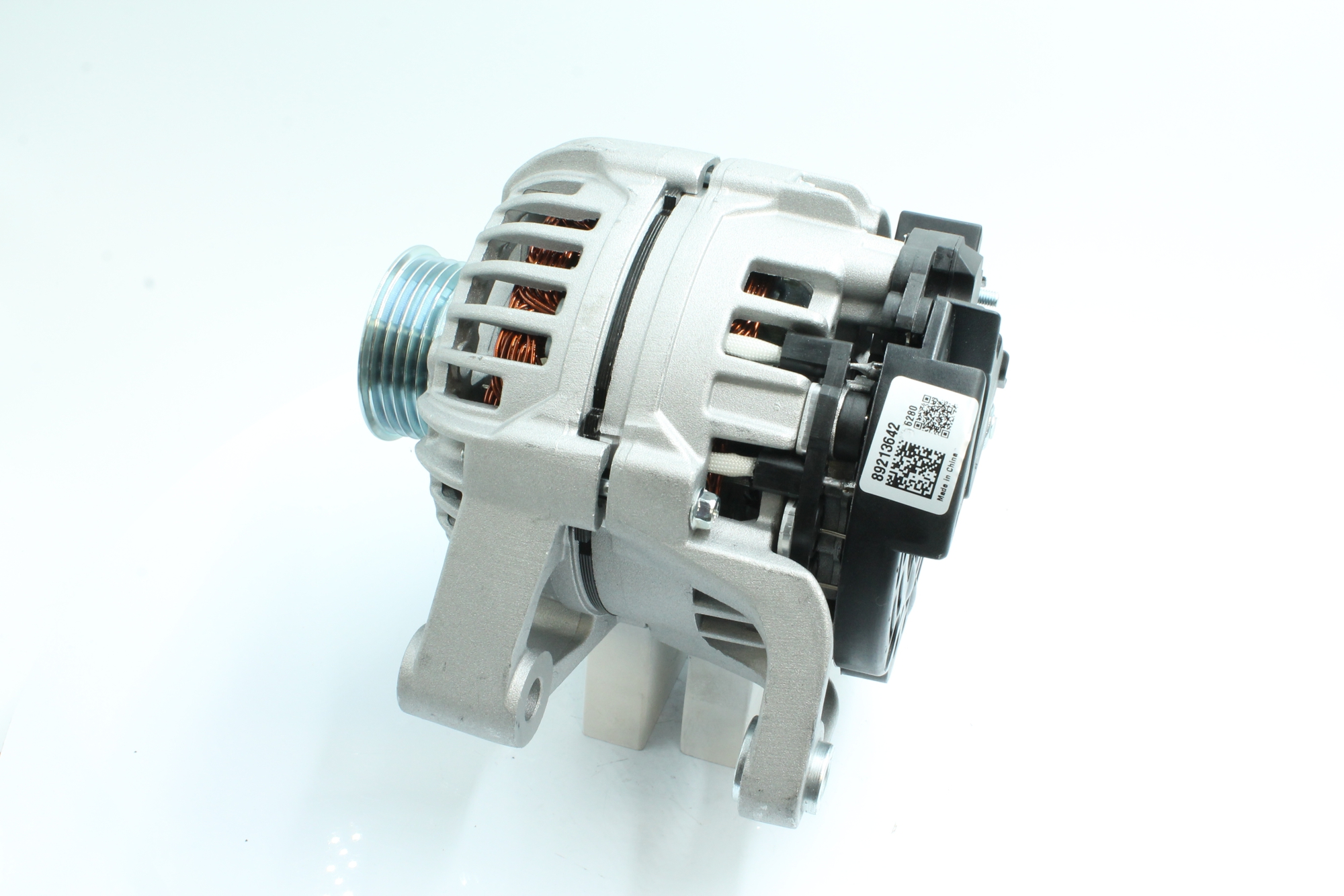 Įsigykite PowerMax Kintamosios srovės generatorius Prekės Nr.: 89213642 už žemiausią 293,83 € kainą