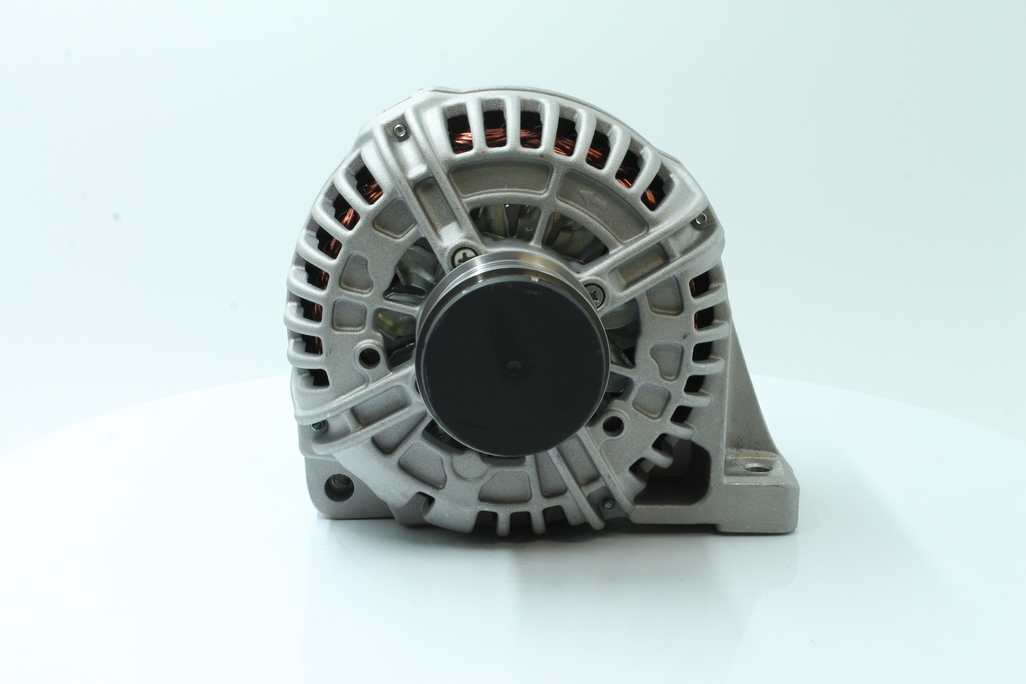 Kupuj online Alternator 89213652 oryginalne w niskiej cenie, kompatybilne z numerem OEM 30667788
