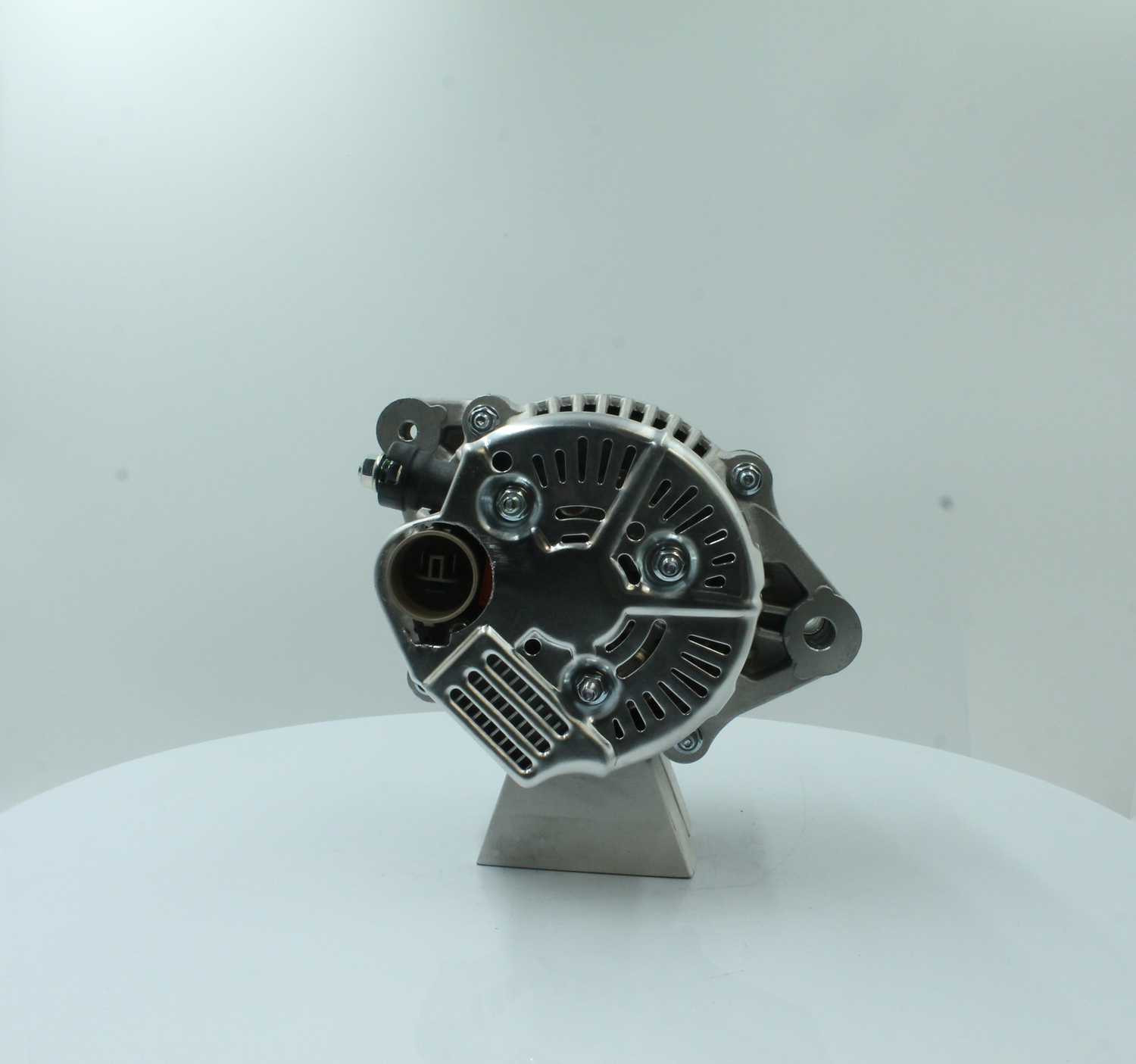 Köp billiga original Generator 89213779 jämförbara med 31100PD2024 OEM nummer på nätet