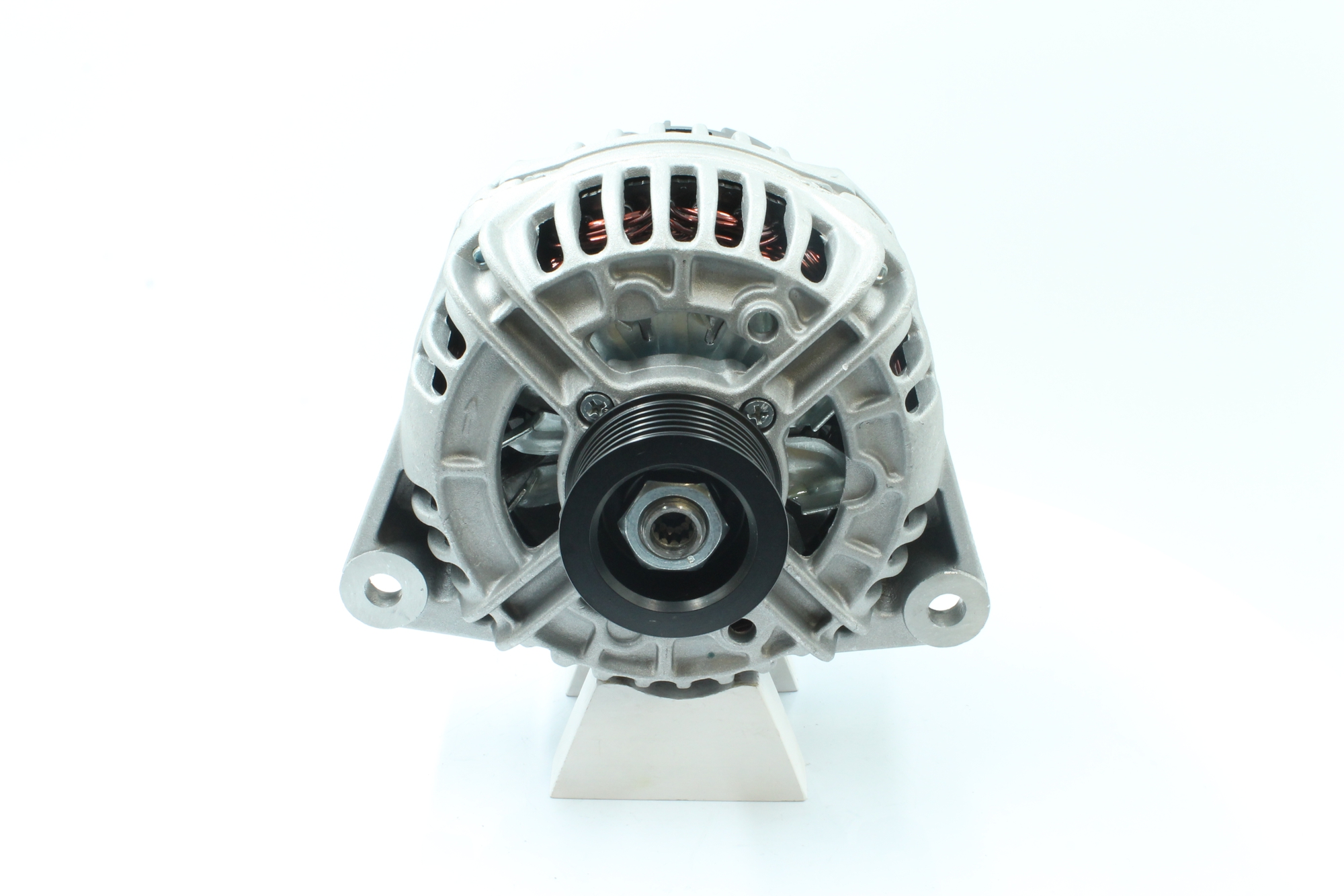 Kupite poceni originalno Alternator 89213789, primerljivo z A0111546402 OEM številke, prek spleta