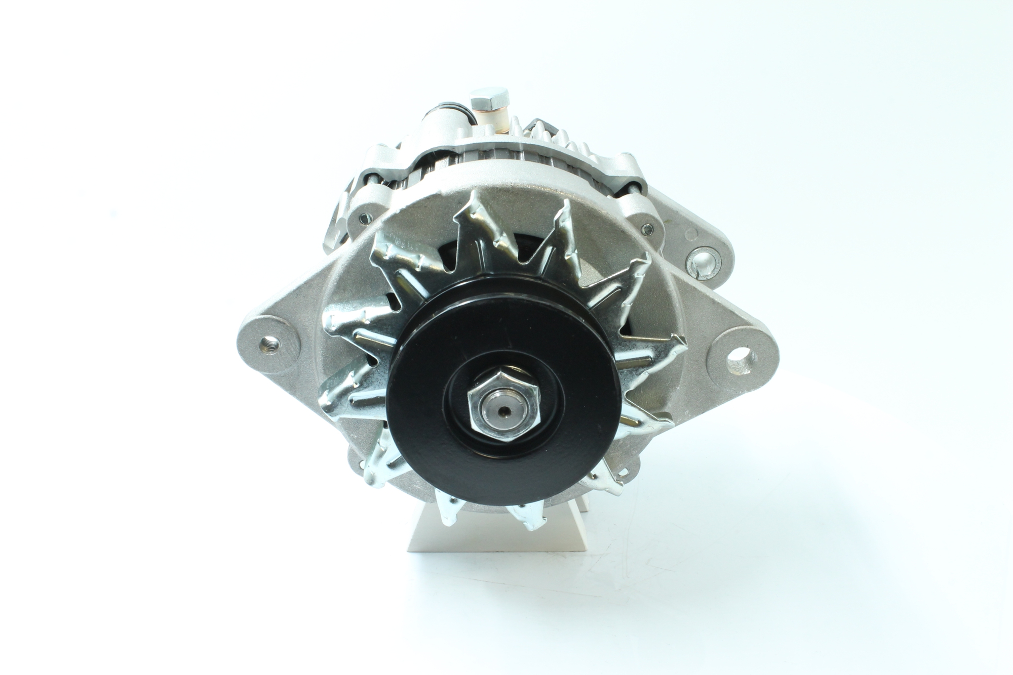 Compre Alternador 89213793 original asequible comparable con números OEM online LR170505C
