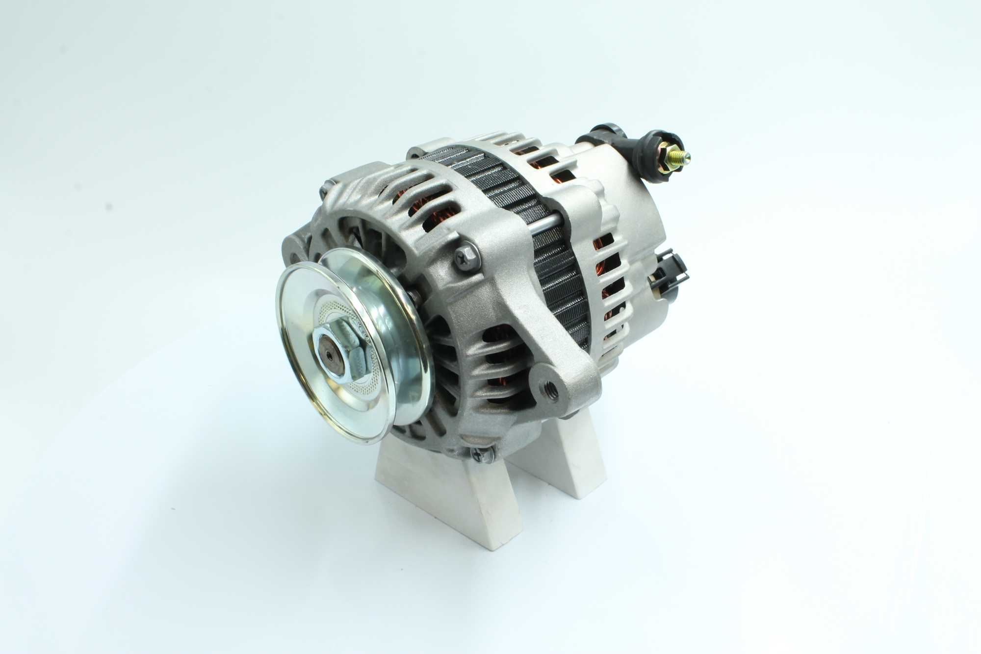 Köp billiga original Generator 89213933 jämförbara med 270702300071 OEM nummer på nätet