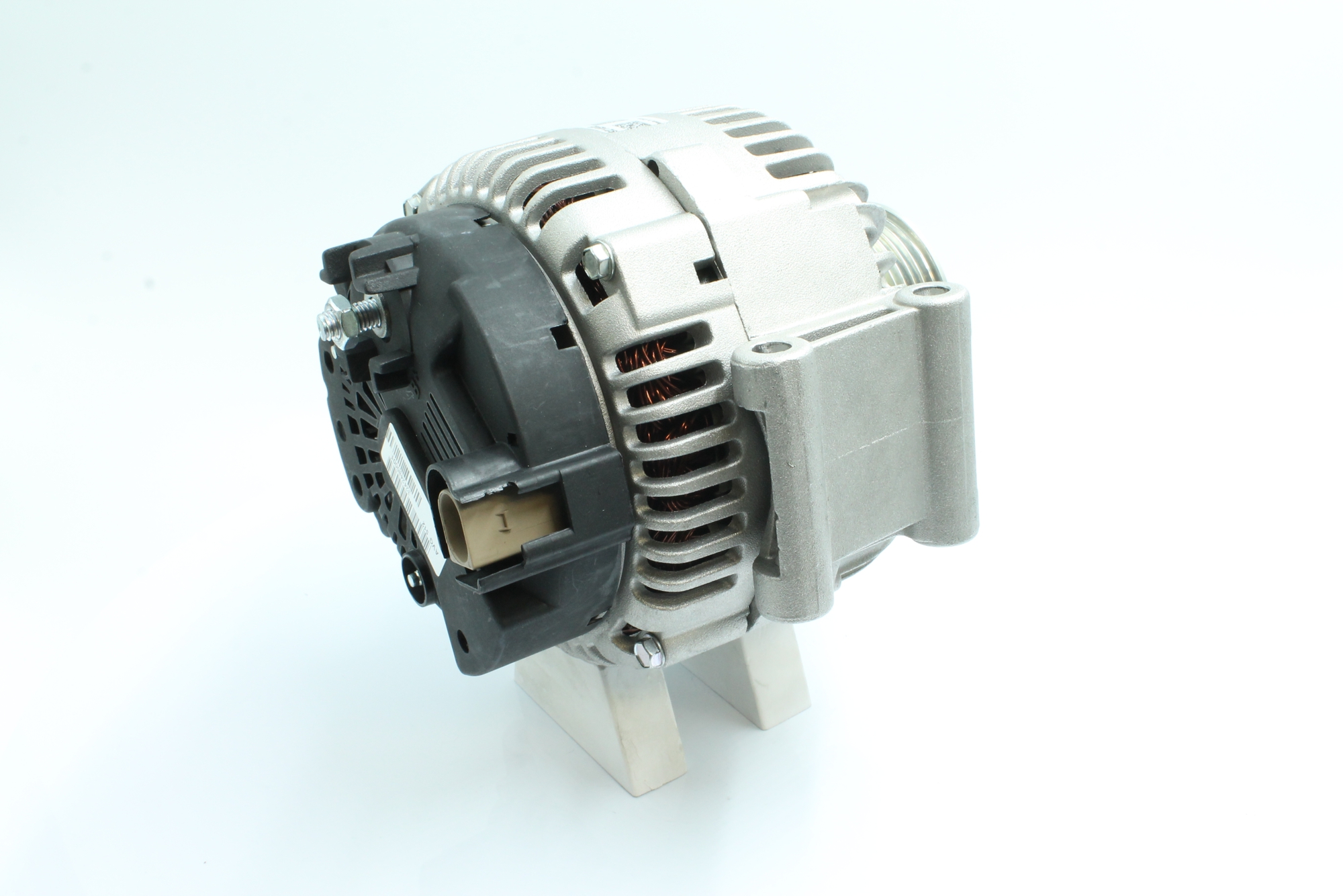 OEM Generator AUDI 3.2 FSI quattro 255 hk Bensin 06E903016E från PowerMax på nätet till fantastiska priser