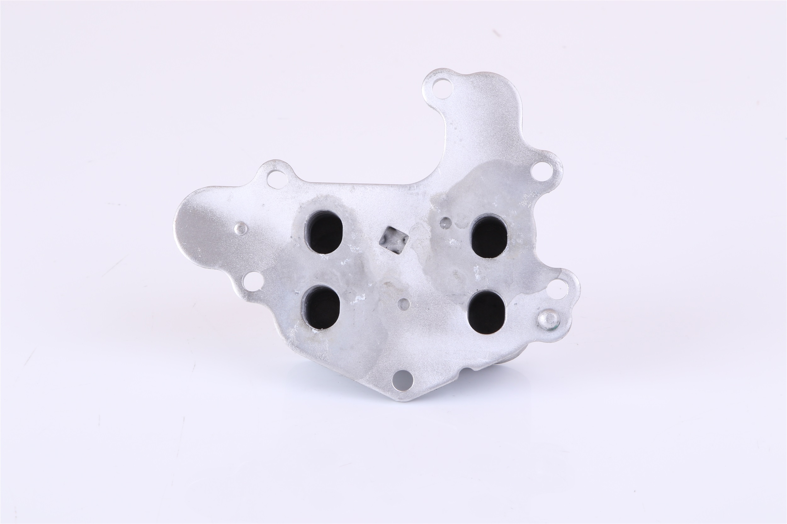 OEM Radiator ulei, ulei motor CITROËN C3 Aircross II CC24 3553445, 9807656980, 9815697880 de la NISSENS - economisiți datorită prețurilor noastre mici