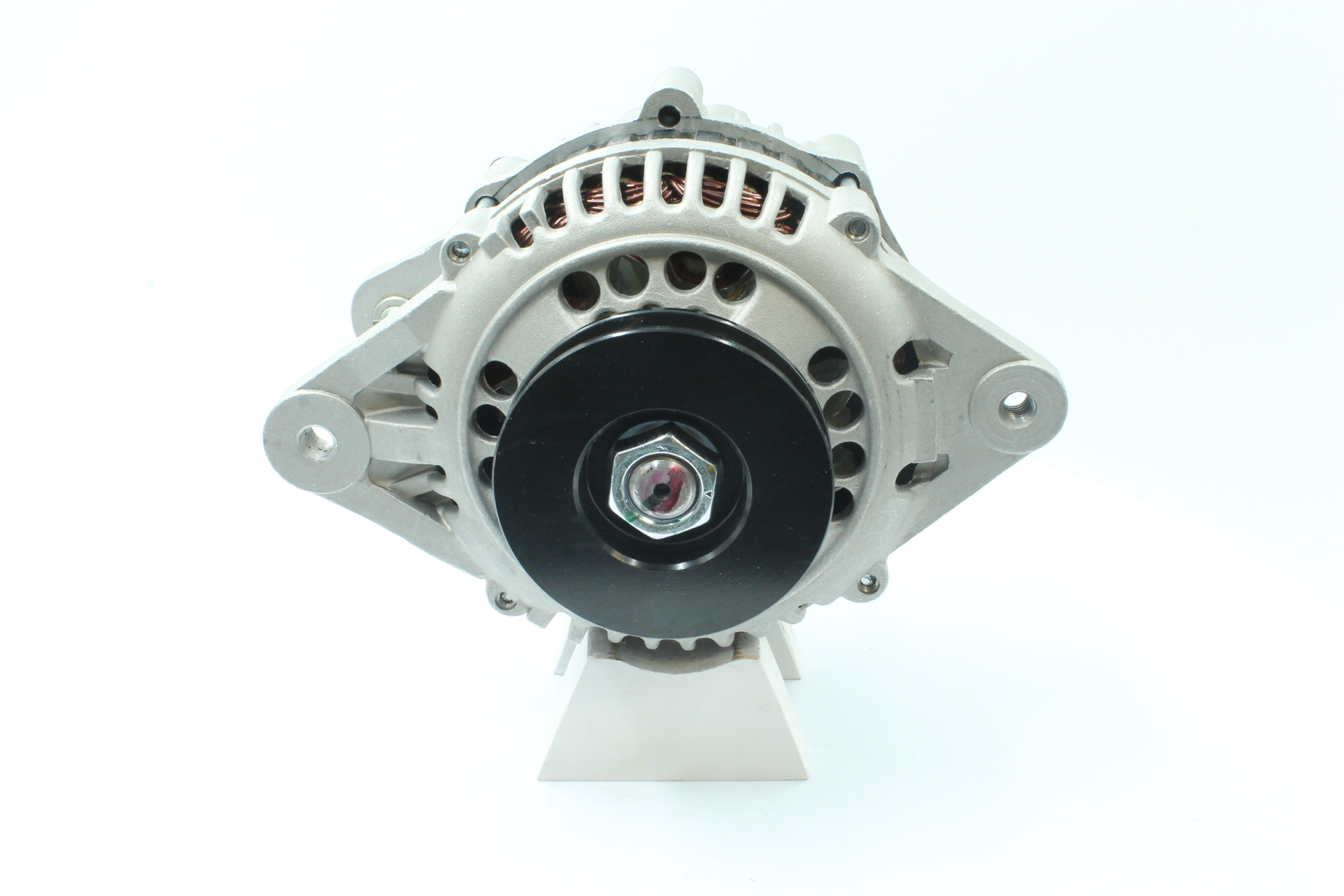 Kupuj online Alternator 9212985 oryginalne w niskiej cenie, kompatybilne z numerem OEM LR170739B