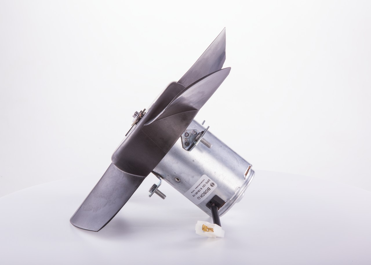 BOSCH Fensterhebermotor Produkt Nr.: F 006 B49 680 zum fairen Preis von 34,71 CHF erwerben