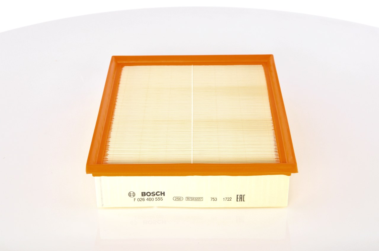 Įsigykite nebrangią originalią Oro filtras F 026 400 555. sulyginama su 6C0129620 OEM numeriais internetu