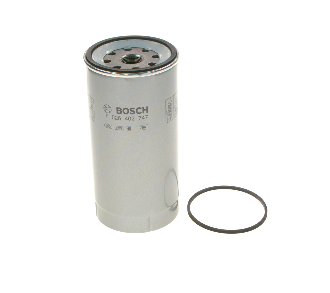 Compre Filtro combustible F 026 402 747 original asequible comparable con números OEM online 5801620130