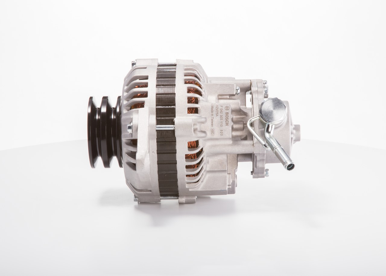 Köp BOSCH Generator Produktnummer: F 042 303 110 till det förmånliga priset av 5496,28 kr