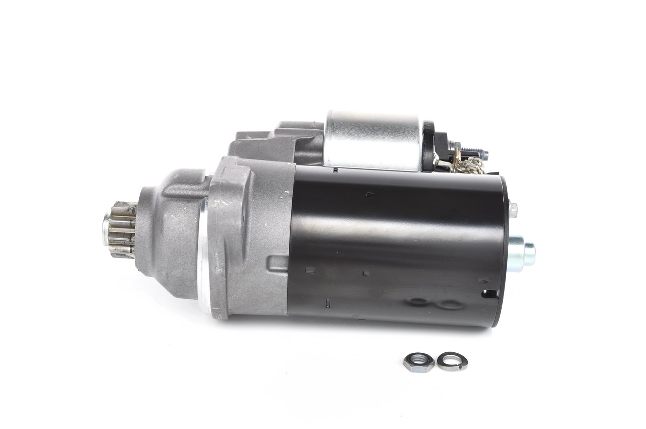 Kupite poceni originalno Zaganjalnik 0 001 121 024, primerljivo z 02T911023B OEM številke, prek spleta
