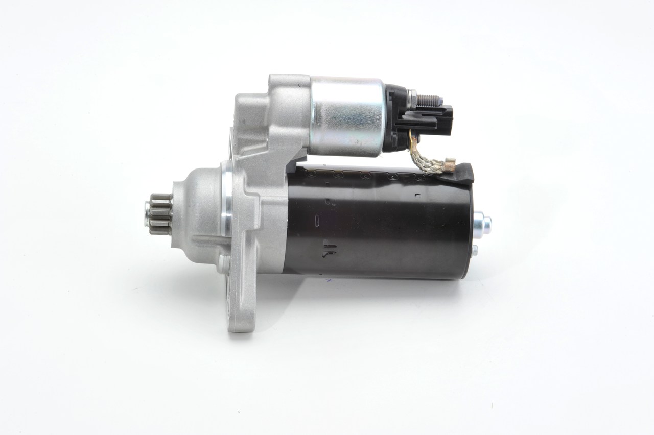 Kupite poceni originalno Zaganjalnik 0 001 123 028, primerljivo z 02Z911023NX OEM številke, prek spleta