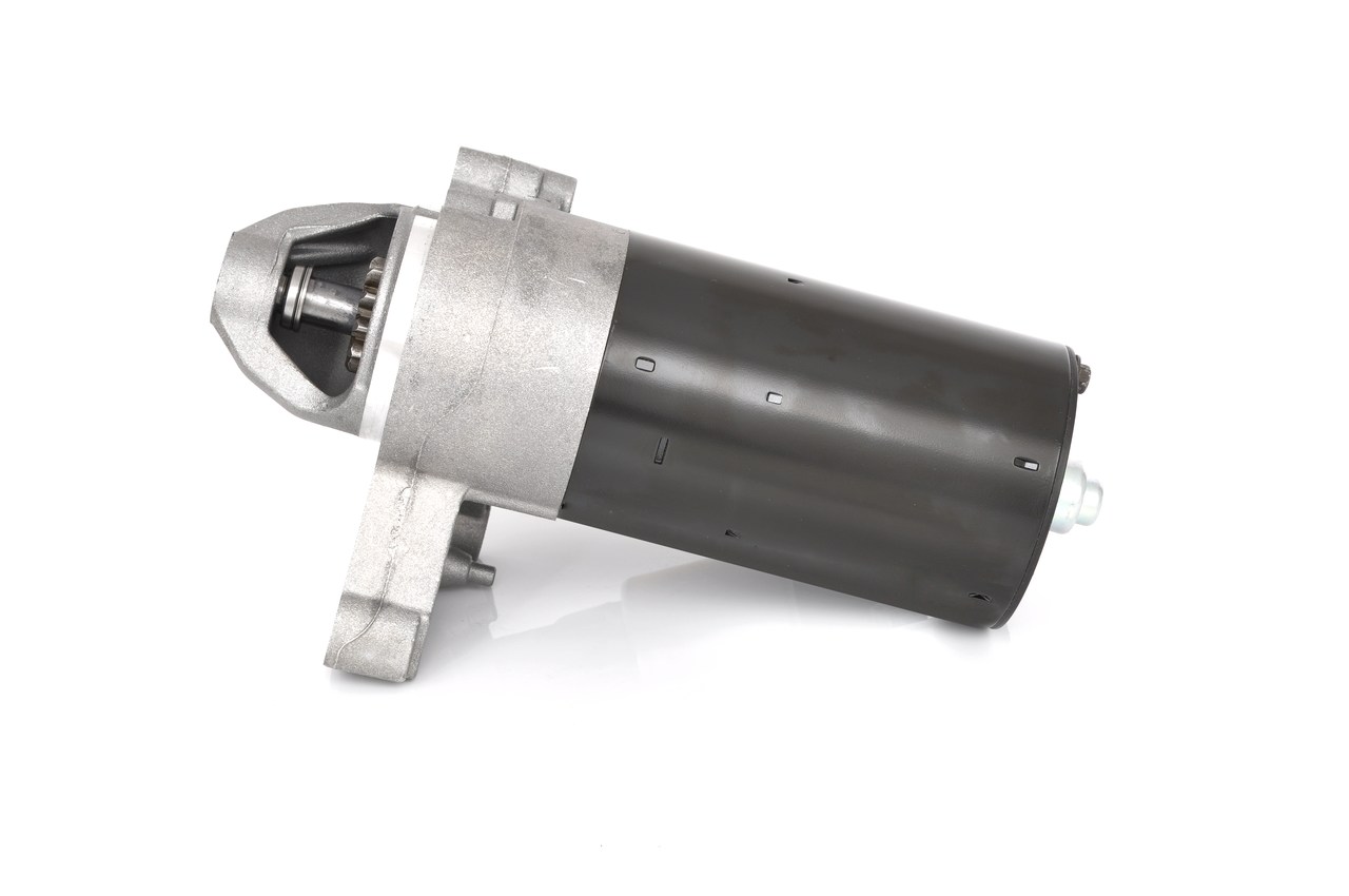 Kupite poceni originalno Zaganjalnik 0 001 138 005, primerljivo z 12417802945 OEM številke, prek spleta