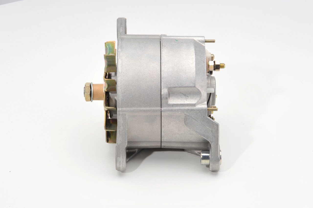 Cumpărați Alternator de la BOSCH Număr produs: 0 120 468 144 la prețul de doar 5140,11 lei