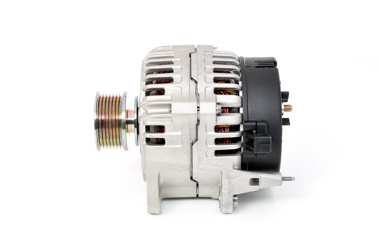 Koop online goedkoop originele Dynamo / Alternator 0 123 520 002 vergelijkbaar met 021903025C OEM-nummers