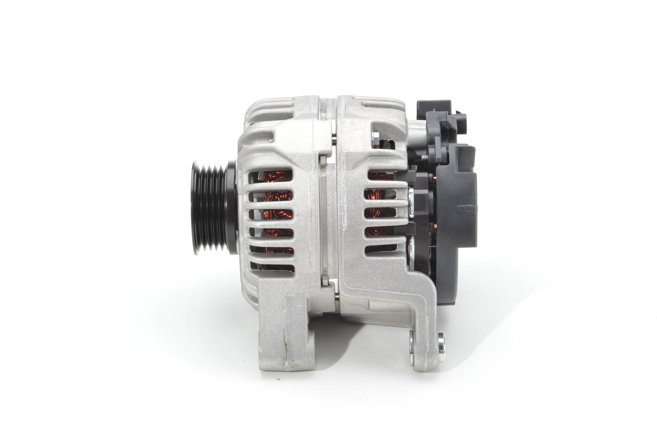 Köp BOSCH Generator Produktnummer: 0 124 325 171 till det förmånliga priset av 6444,03 kr