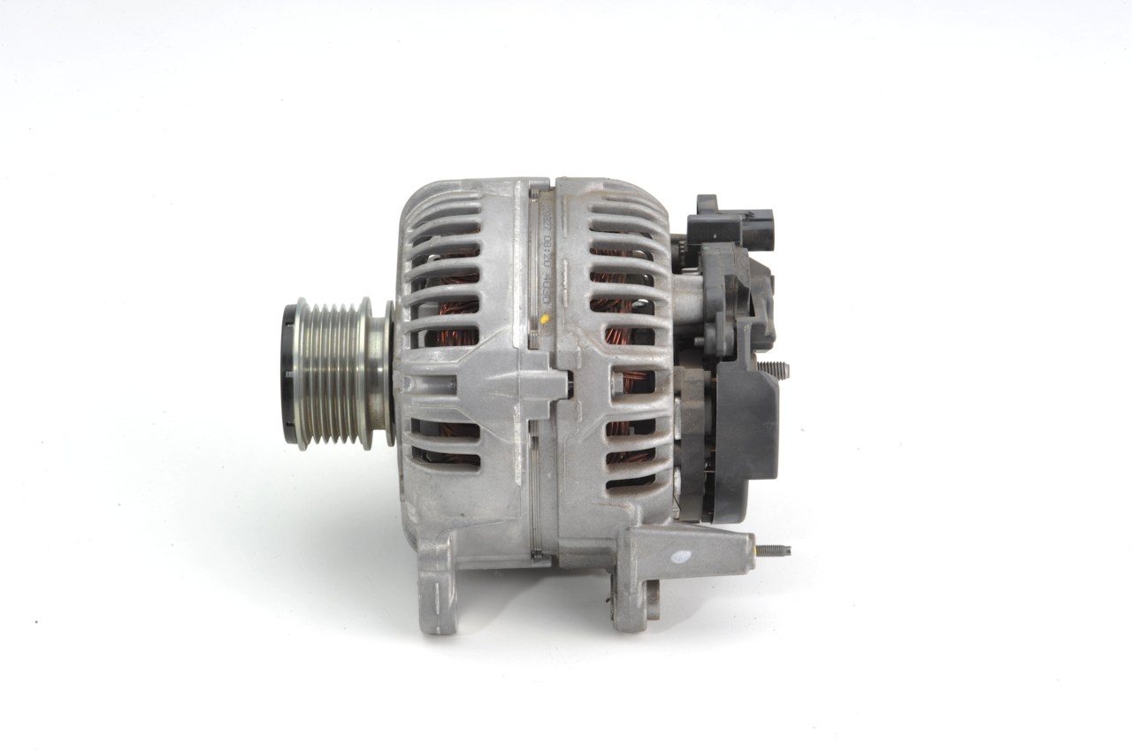Cumpărați Alternator de la BOSCH Număr produs: 0 124 515 022 la prețul de doar 3169,17 lei
