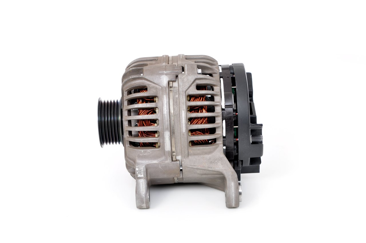 Cumpărați Alternator de la BOSCH Număr produs: 0 124 515 042 la prețul de doar 2309,32 lei