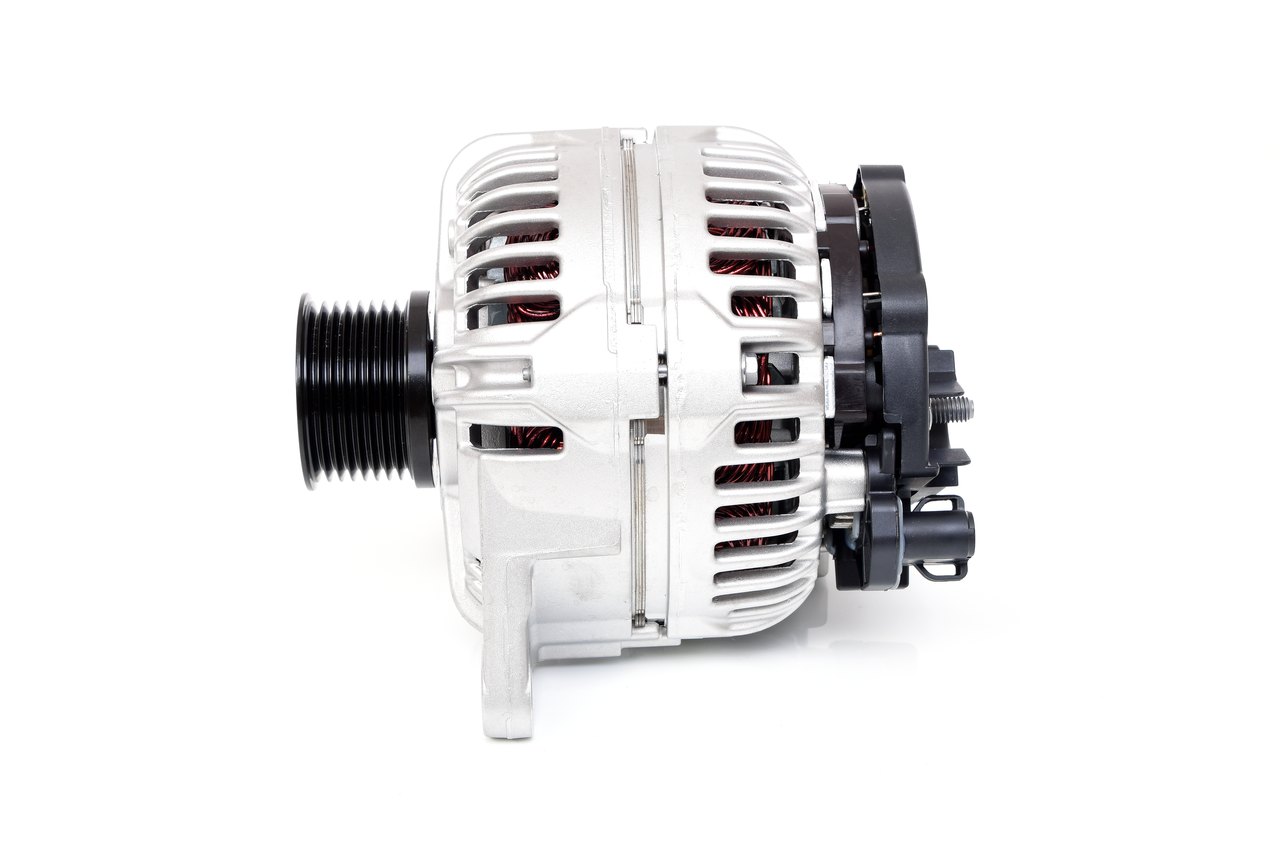 Köp BOSCH Generator Produktnummer: 0 124 555 006 till det förmånliga priset av 7815,99 kr