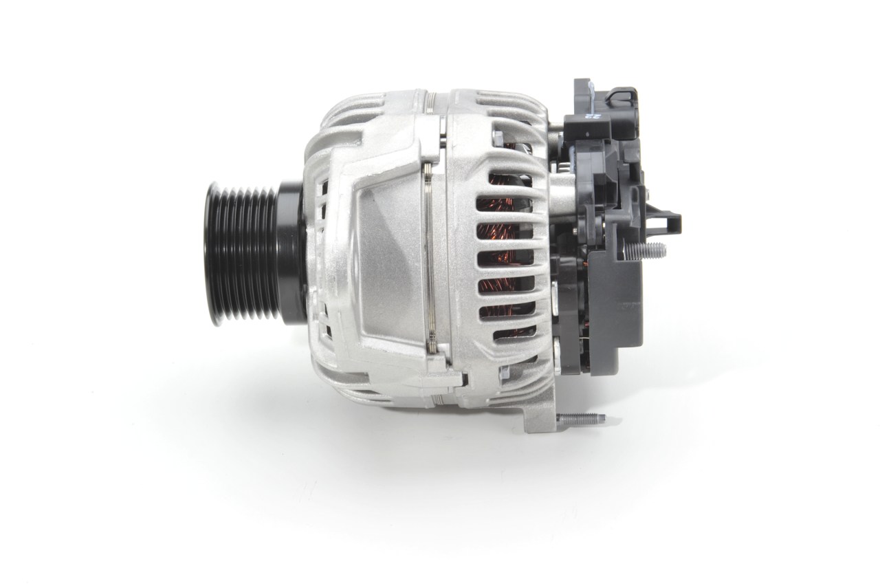 Köp BOSCH Generator Produktnummer: 0 124 555 009 till det förmånliga priset av 2579,54 kr