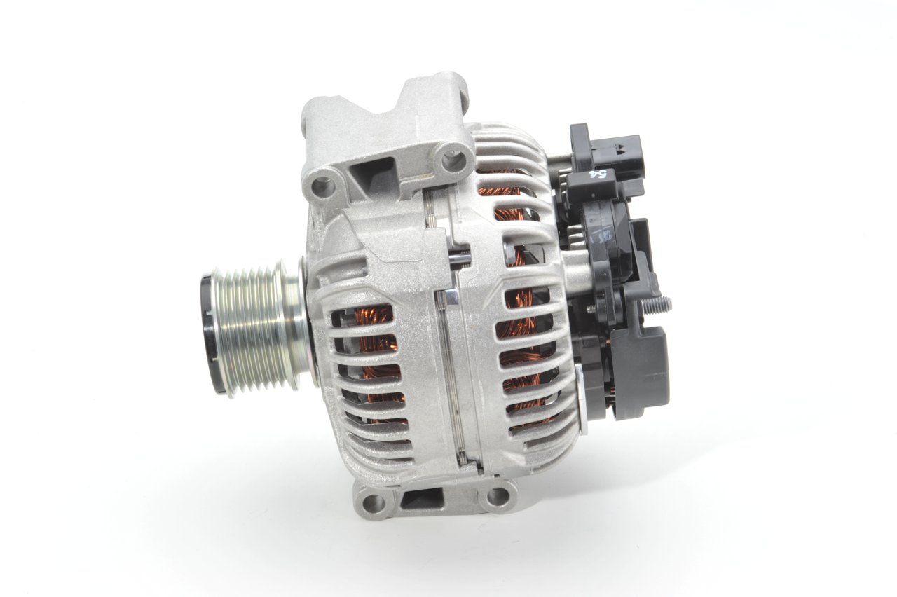 Bestel originele Dynamo / Alternator 0 124 615 028 voordelig online, te vergelijken met A2711541002 OEM-nummers
