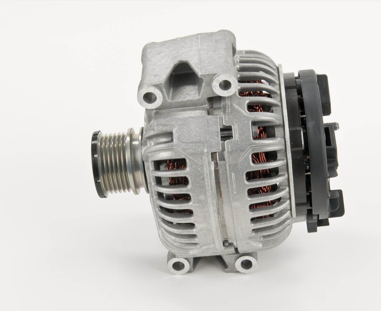 Bestel originele Dynamo / Alternator 0 124 625 020 voordelig online, te vergelijken met 0131541102 OEM-nummers
