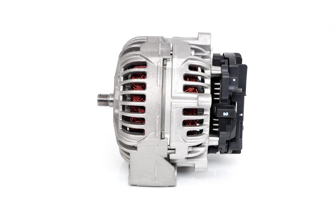 Köp BOSCH Generator Produktnummer: 0 124 625 031 till det förmånliga priset av 11198,69 kr