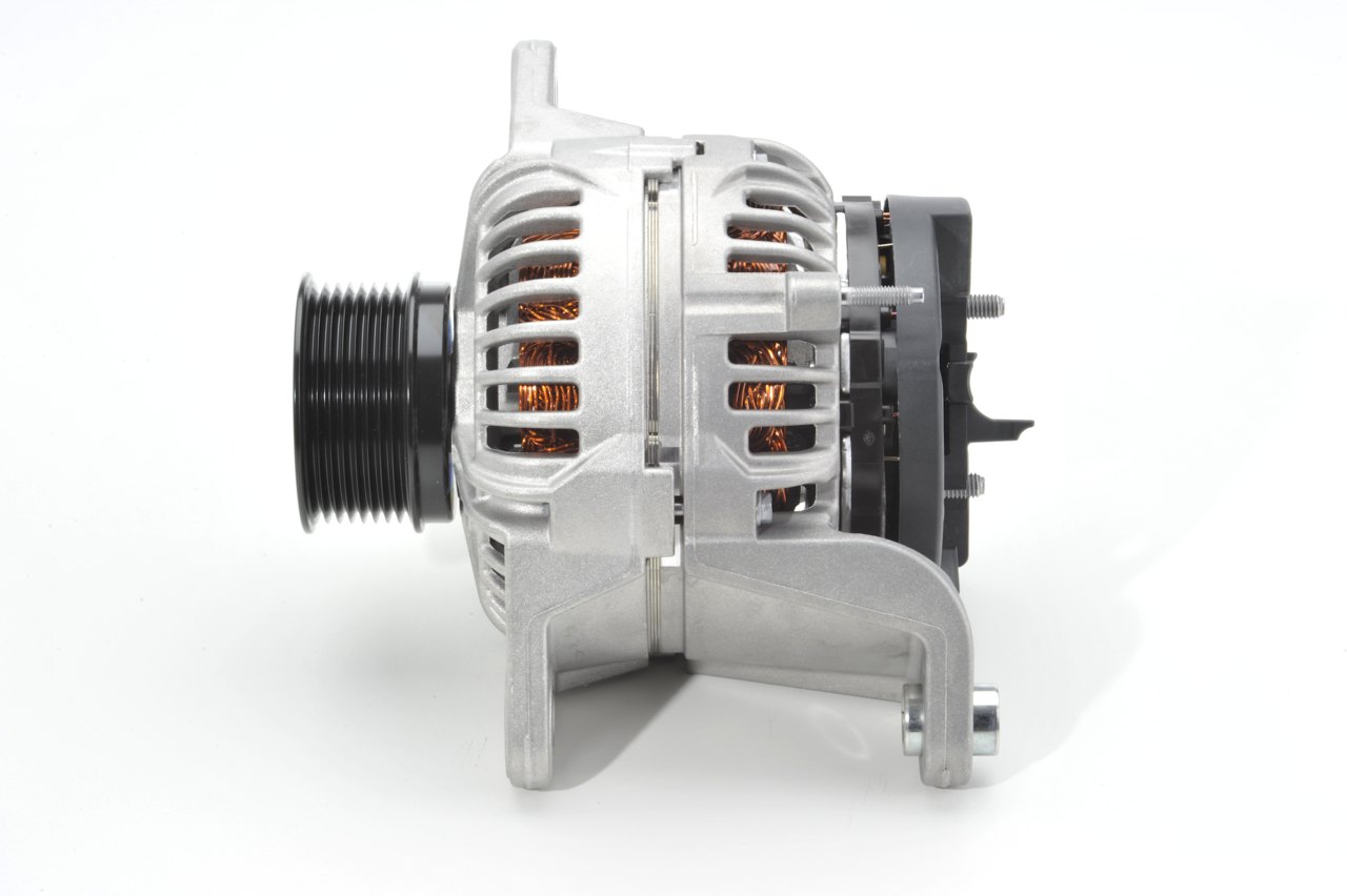 Köp BOSCH Generator Produktnummer: 0 124 655 019 till det förmånliga priset av 7329,65 kr