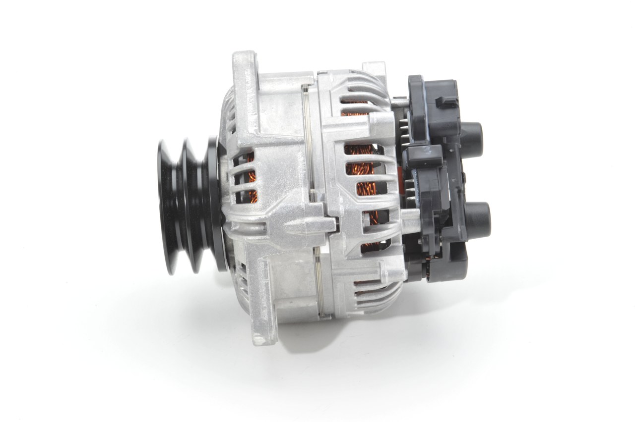 Įsigykite BOSCH Kintamosios srovės generatorius Prekės Nr.: 0 124 655 037 už žemiausią 513,06 € kainą