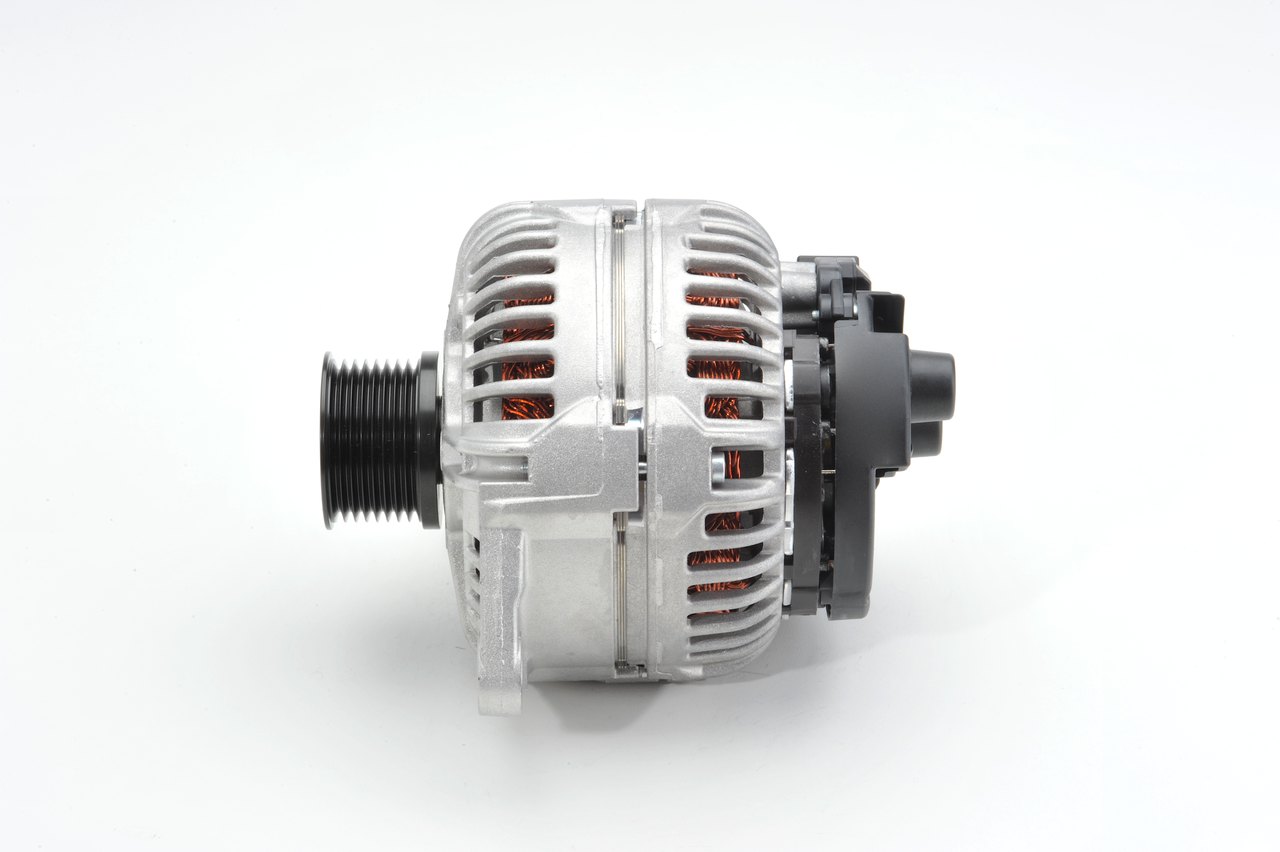 Köp billiga original Generator 0 124 655 065 jämförbara med 5014648 OEM nummer på nätet