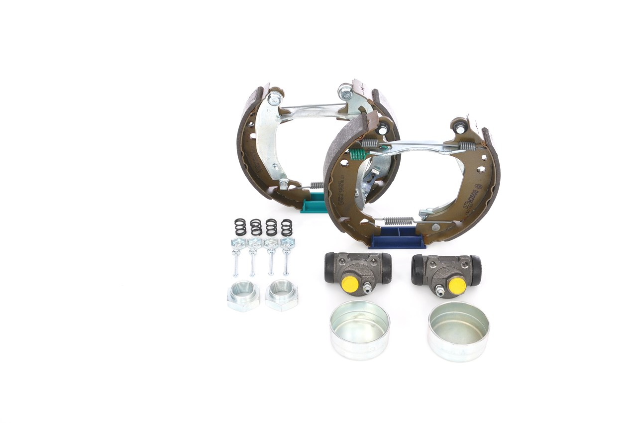 Cumpărați Set frana, frana tambur de la BOSCH Număr produs: 0 204 114 028 la prețul de doar 393,96 lei