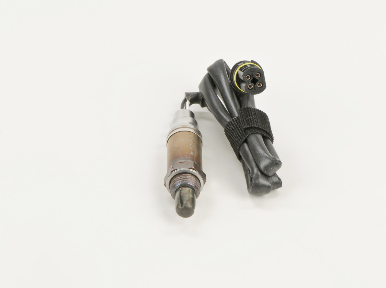 Kupite poceni originalno Lamda-sonda 0 258 003 640, primerljivo z 0258986505 OEM številke, prek spleta