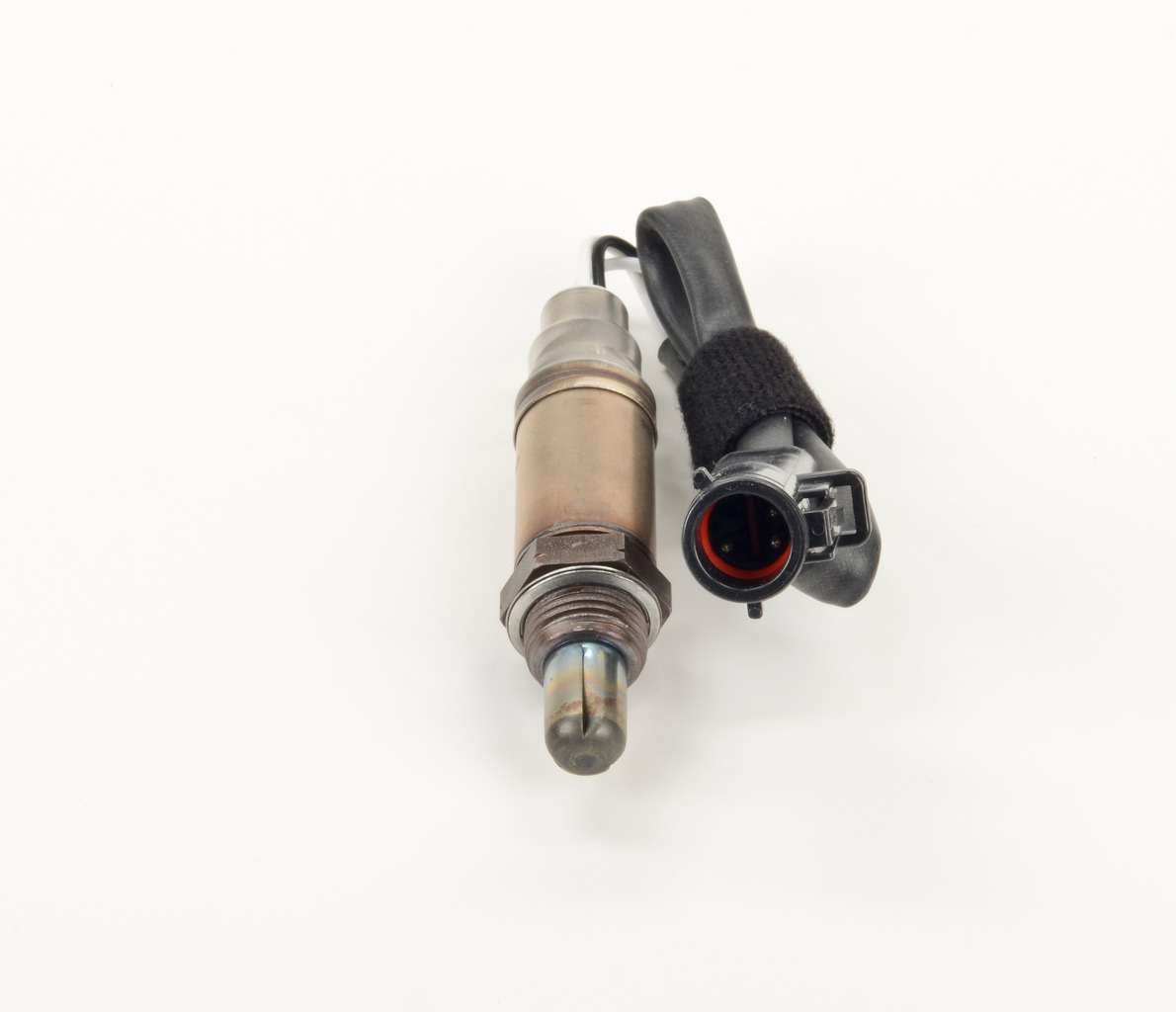 Kupite poceni originalno Lamda-sonda 0 258 003 950, primerljivo z E73F9F472AA OEM številke, prek spleta