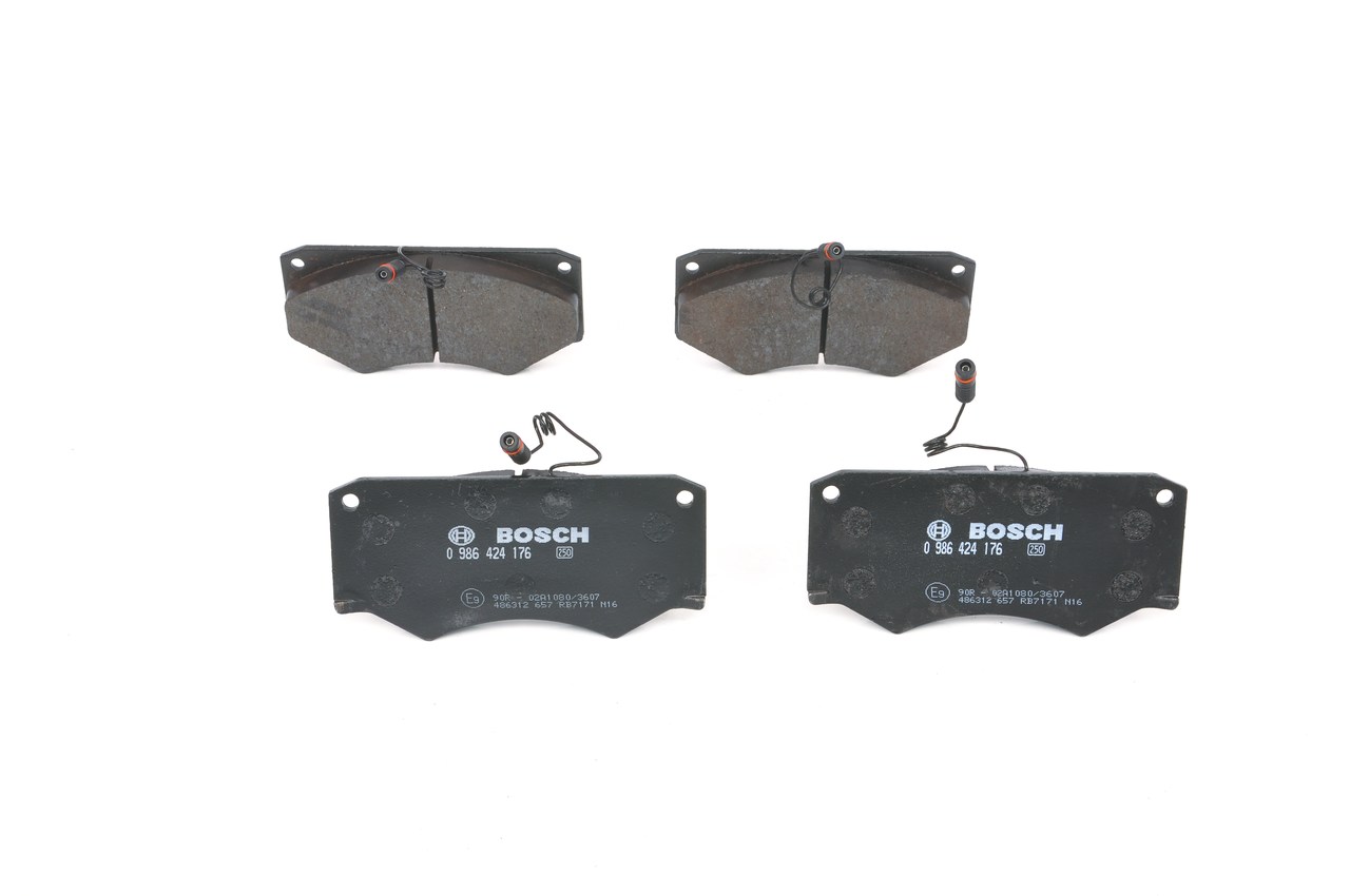 OEM Remblokset IVECO Daily I Flatbed Vrachtwagen/Chassis 1998 0005868942, 0015868942, 1902469 BOSCH