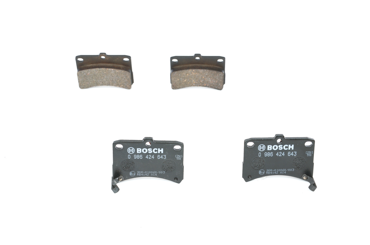 Iegādājieties lēti oriģinālo Bremžu kluči 0 986 424 643 comparable with 04465B5020 OEM numbers online