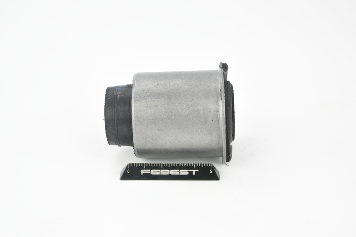 Iegādājieties lēti oriģinālo Piekare, Šķērssvira LRAB-006 comparable with LR051585 OEM numbers online