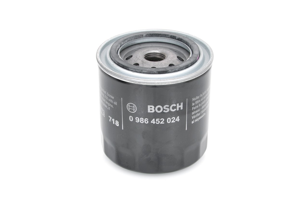 Cumpărați Filtru ulei de la BOSCH Număr produs: 0 986 452 024 la prețul de doar 48,82 lei