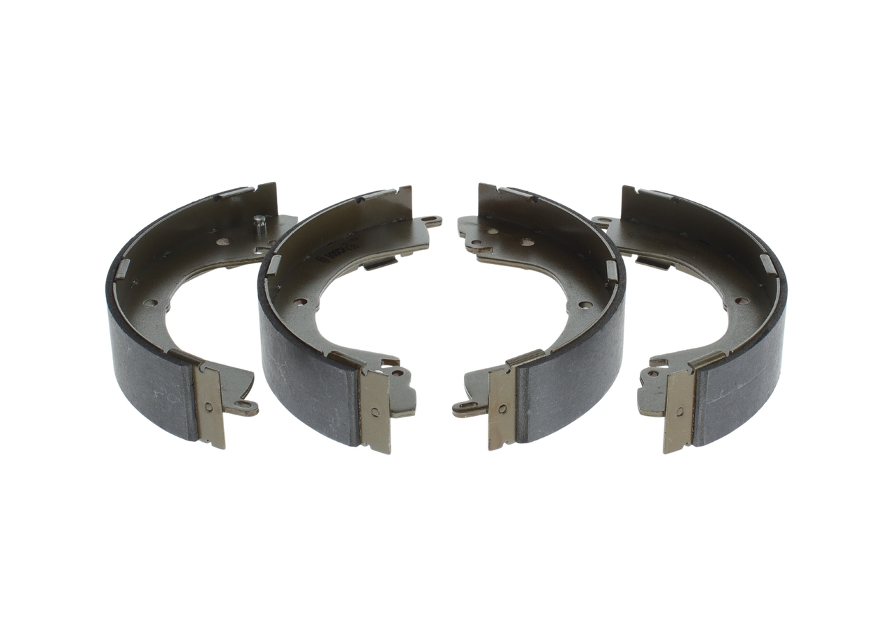 MITSUBISHI Bremžu loku komplekts ar oriģinālu kvalitāti MN102639, MN186401, MR178826 no BOSCH